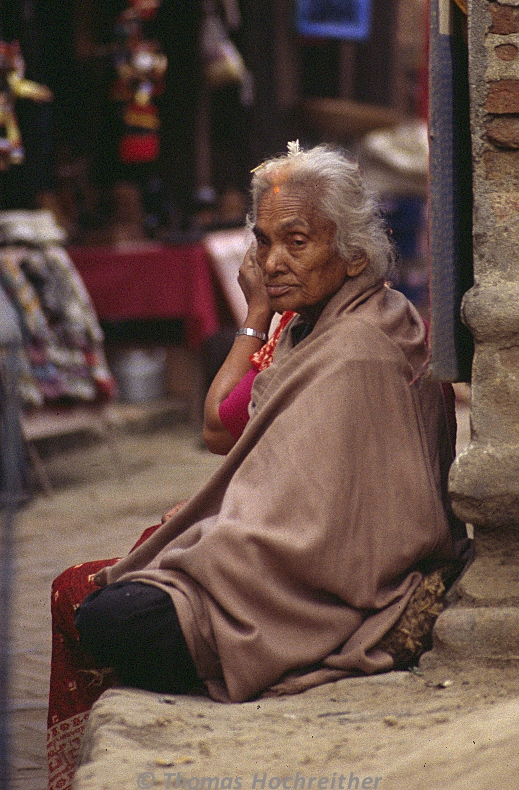 Frau in Bhaktapur, Nepal